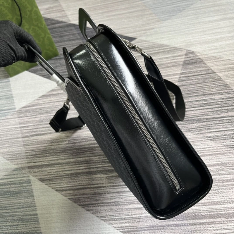 Sophisticated Mens Gxccx Briefcases 43137