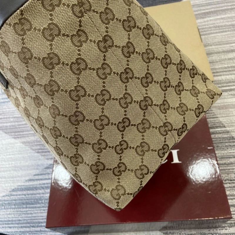 Fashionable Gxccx Shopping Bags 44210