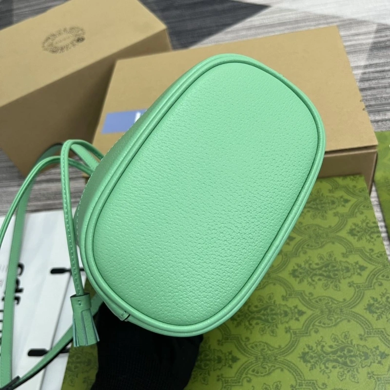 Resilient Gxccx Bucket Bags 45218