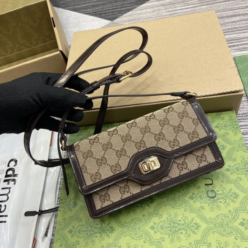 Gxccx Satchel Bags Vibrant 44671