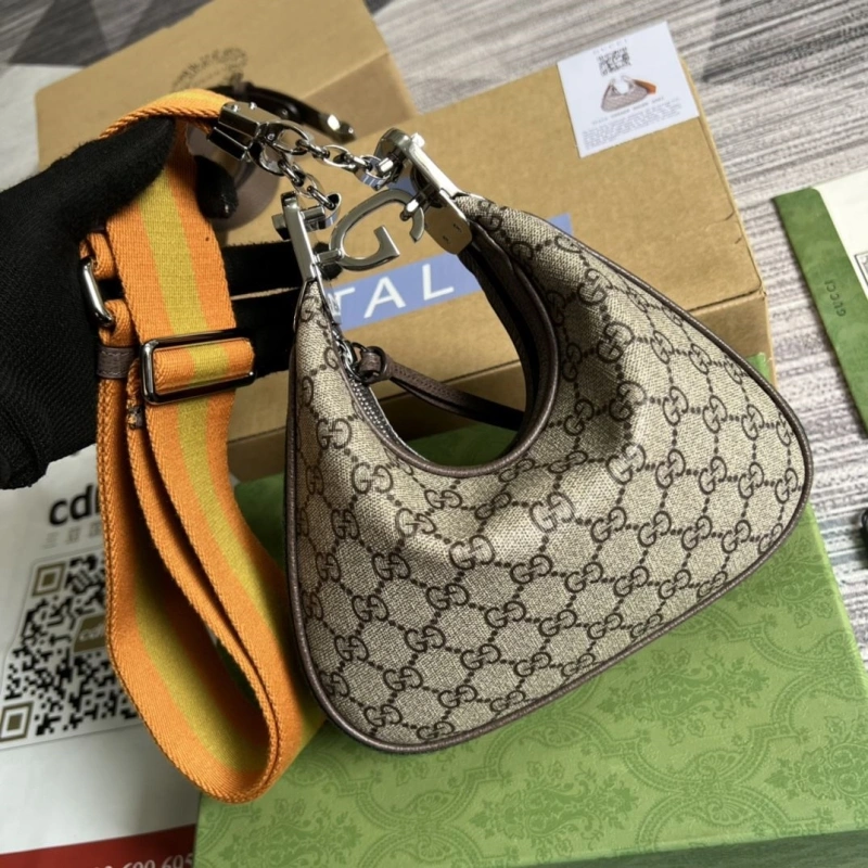 Gxccx Satchel Bags Vibrant 44654