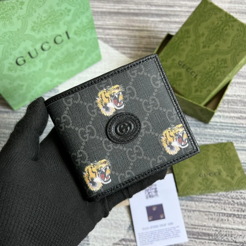 Versatile Gxccx Wallets & Purse 43225