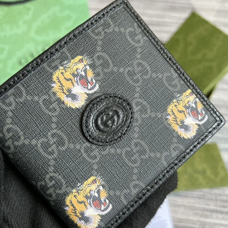 Versatile Gxccx Wallets & Purse 43225