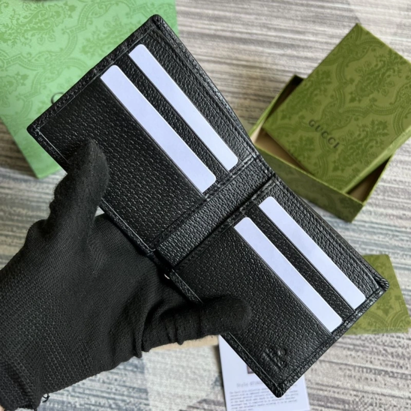 Versatile Gxccx Wallets & Purse 43225