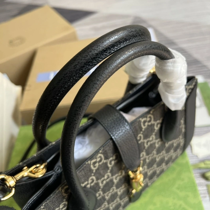 Trendsetting Gxccx Top Handle Bags 43661