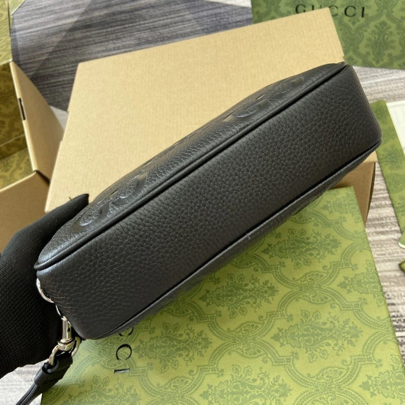 Fashionable Gxccx Clutch Bags 45130