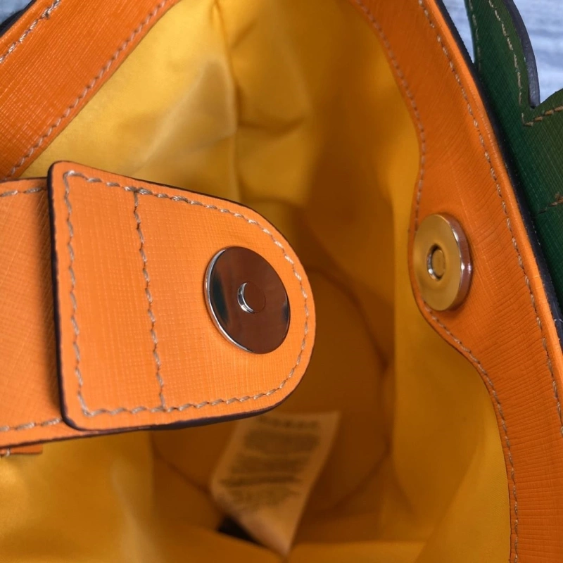 Trendy Gxccx Shopping Bags 44153