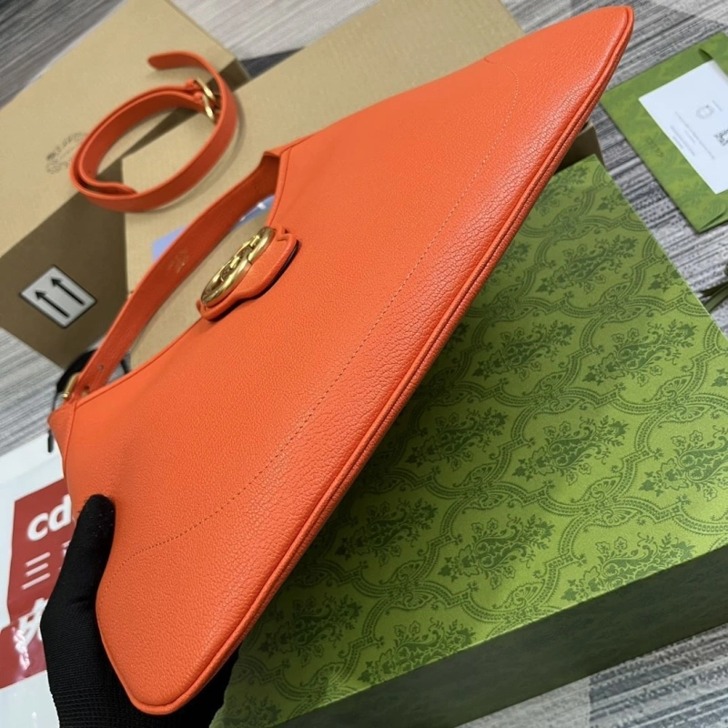 Fashionable Gxccx Top Handle Bags 43567