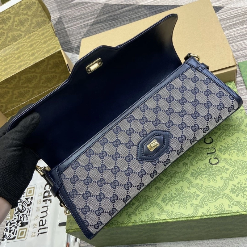 Trendsetting Gxccx Top Handle Bags 43491