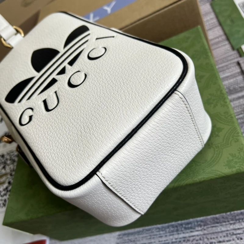 Gxccx Top Handle Bags Vibrant 43434