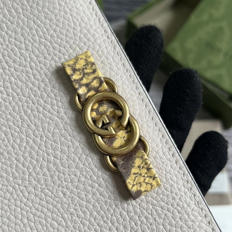 Gxccx Wallets & Purse Comfortable 43150