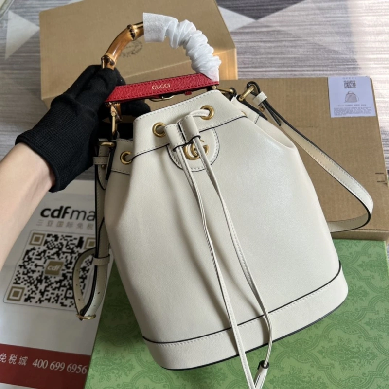 Comfortable Gxccx Bucket Bags 45157