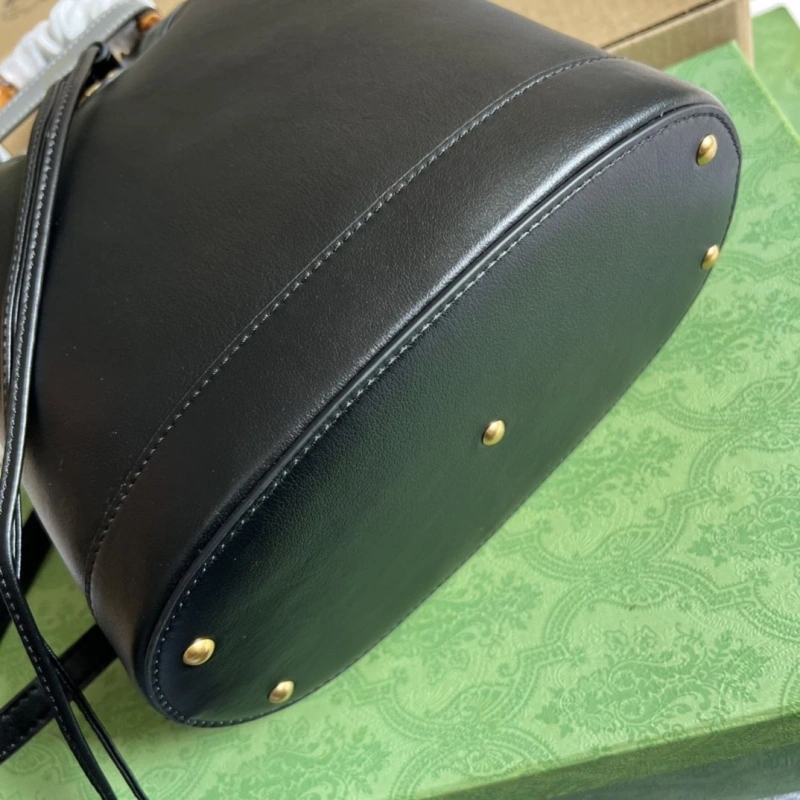 Gxccx Bucket Bags Modern 45153