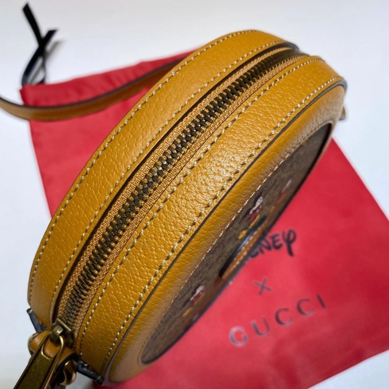 Gxccx Round Bags Timeless 45040