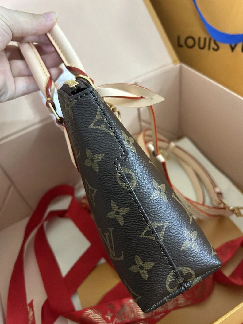 LX Top Handle Bags Reliable 2726