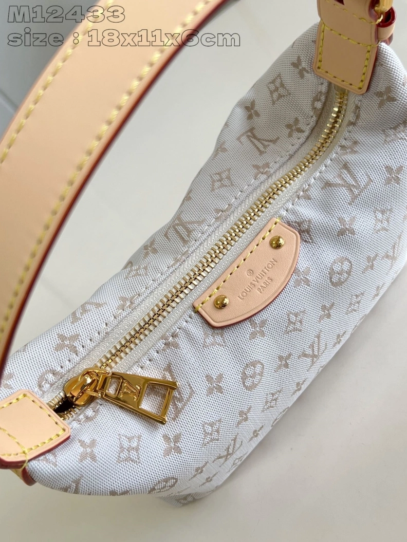 Soft LX Top Handle Bags 2709