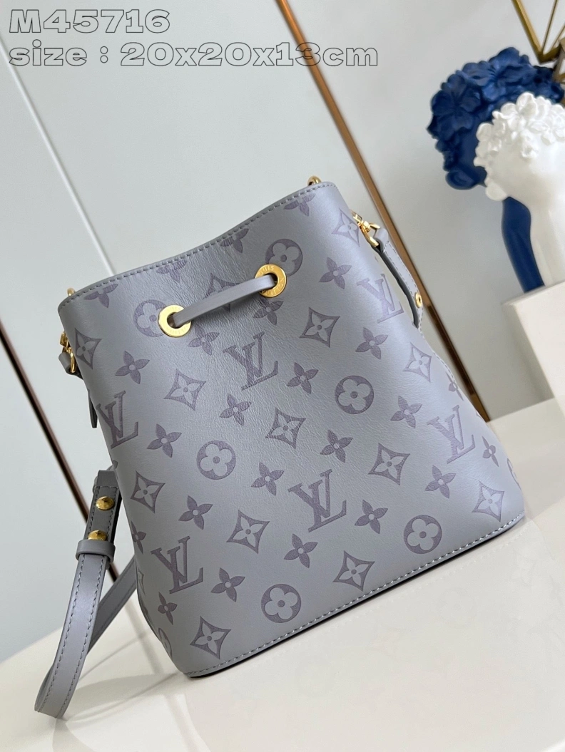 Sleek LX Bucket Bags 2941