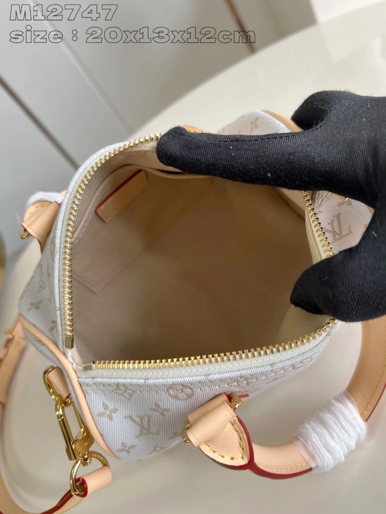 Trendsetting LX Speedy Bags 2720
