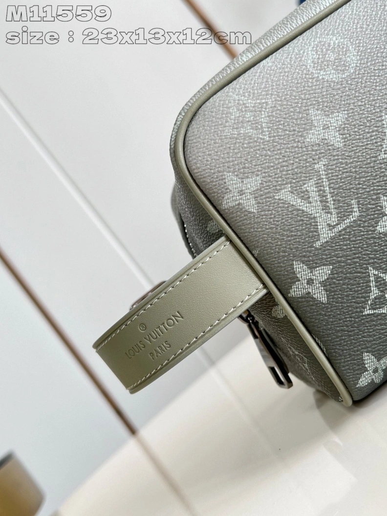 LX Cosmetic Bags GoAnywhere 2851
