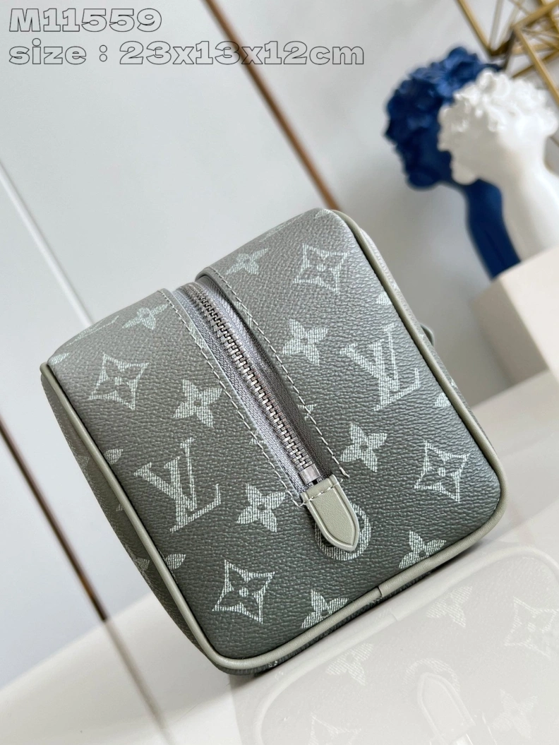 LX Cosmetic Bags GoAnywhere 2851