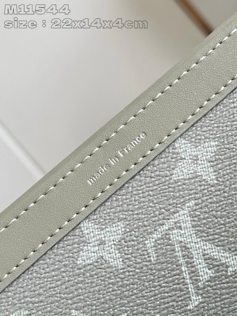 Trendsetting LX Clutch Bags 2836