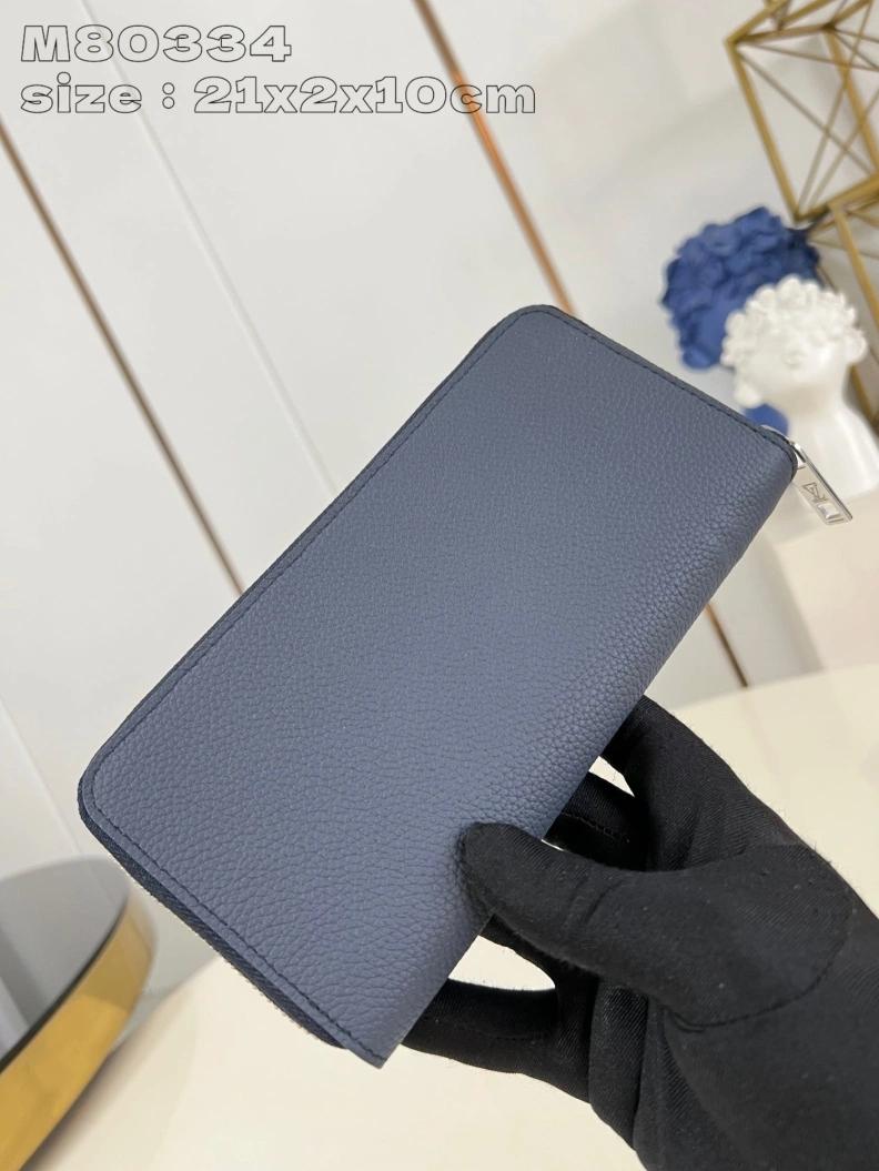 Sophisticated LX Wallets 2704