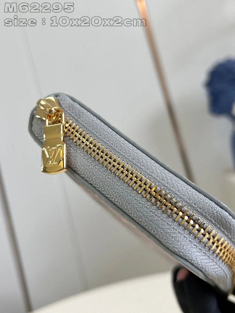 Classic LX Wallets 2647
