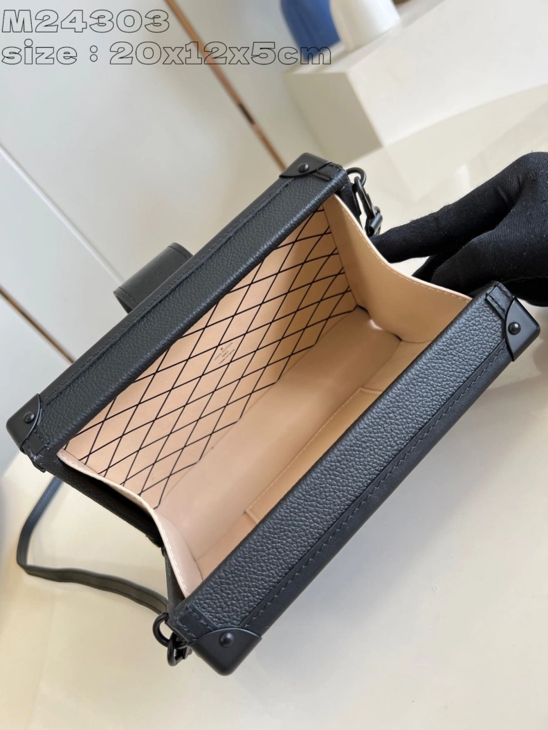 Practical LX Box Bags 2945