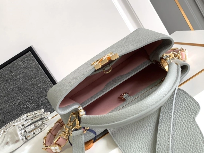 Resilient LX Caxucines Bags 2936