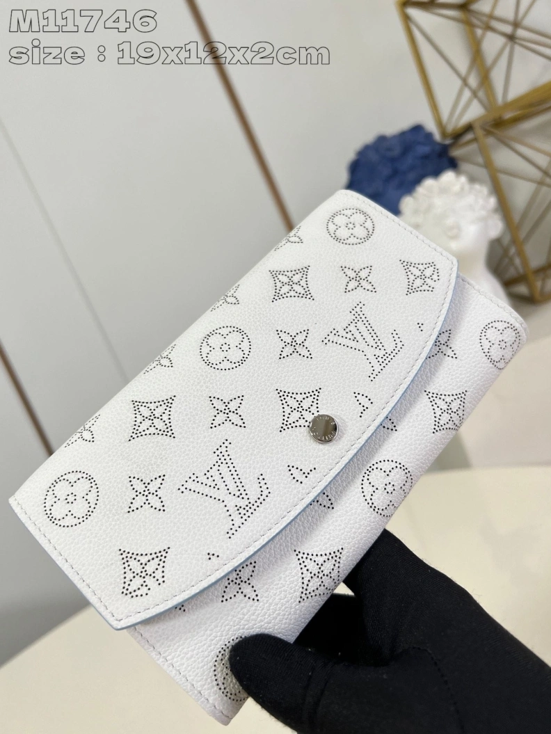 WellDesigned LX Wallets 2684