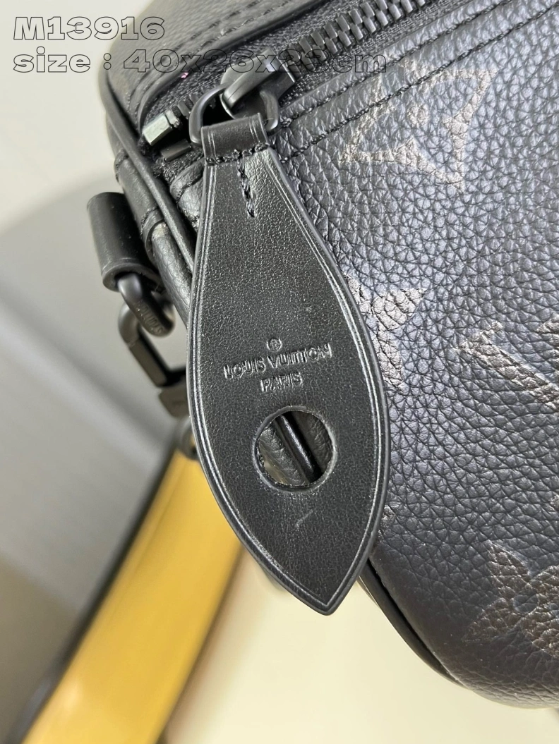 Bright LX Top Handle Bags 2695