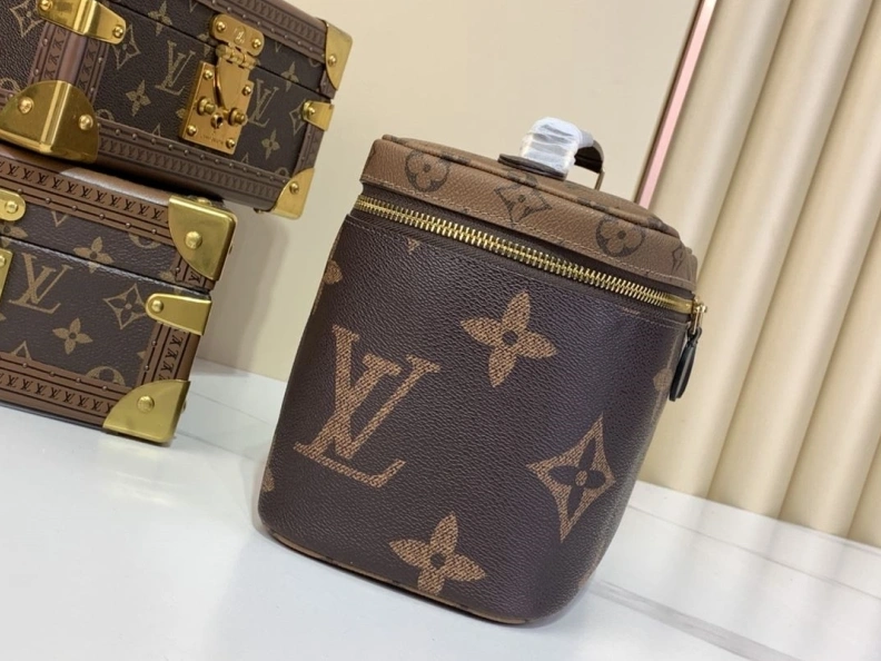 WellDesigned LX Cosmetic Bags 2832