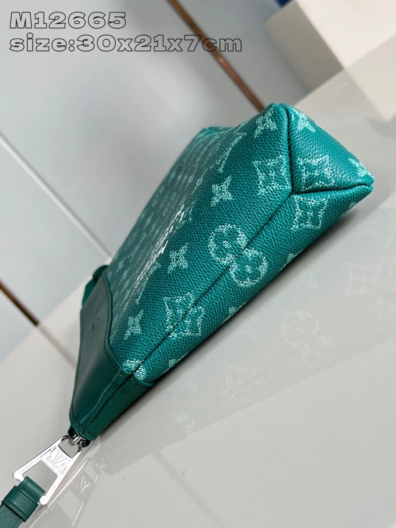 Trendsetting LX Clutch Bags 2023