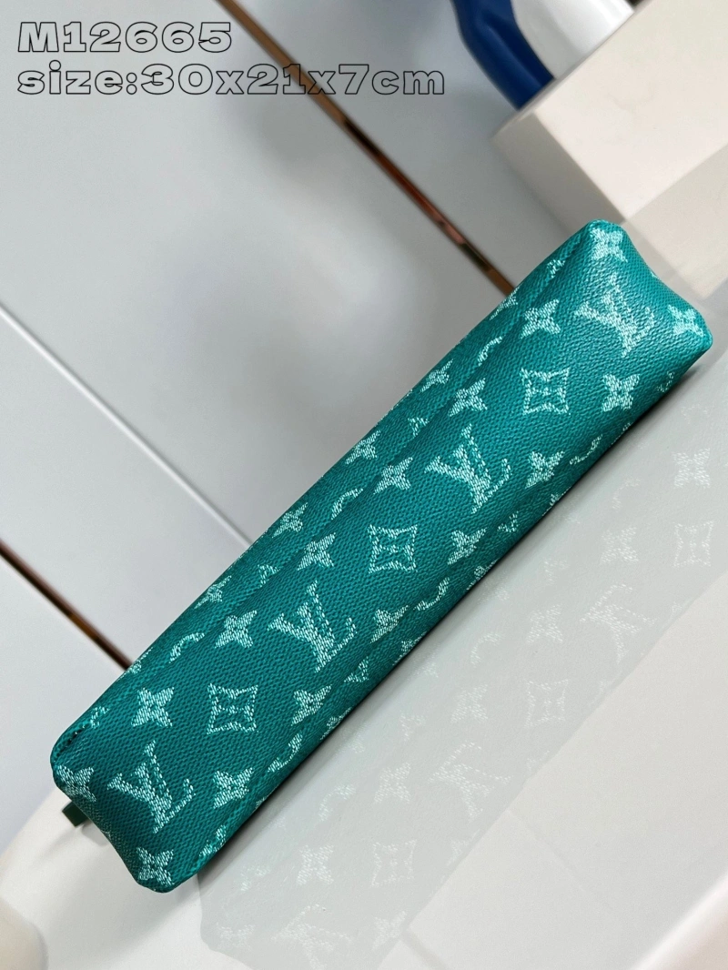 Trendsetting LX Clutch Bags 2023