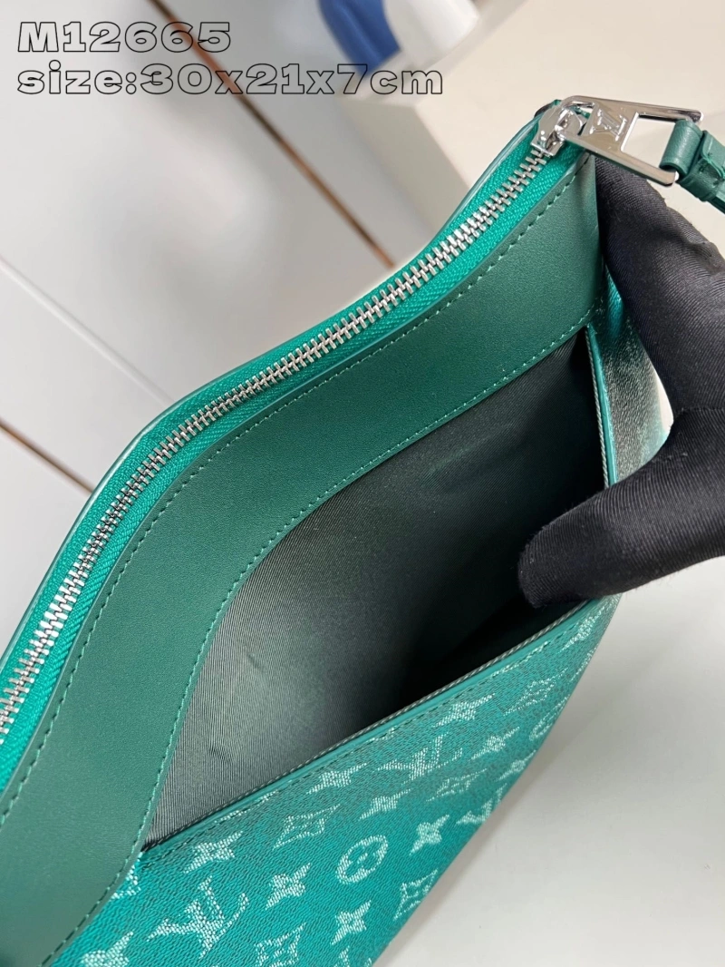 Trendsetting LX Clutch Bags 2023