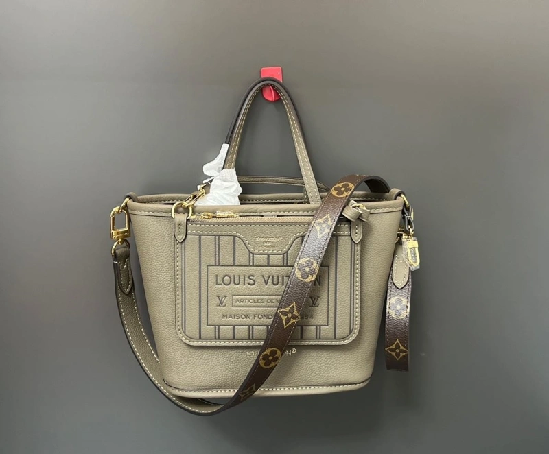 Sleek LX Shopping Bags 2001