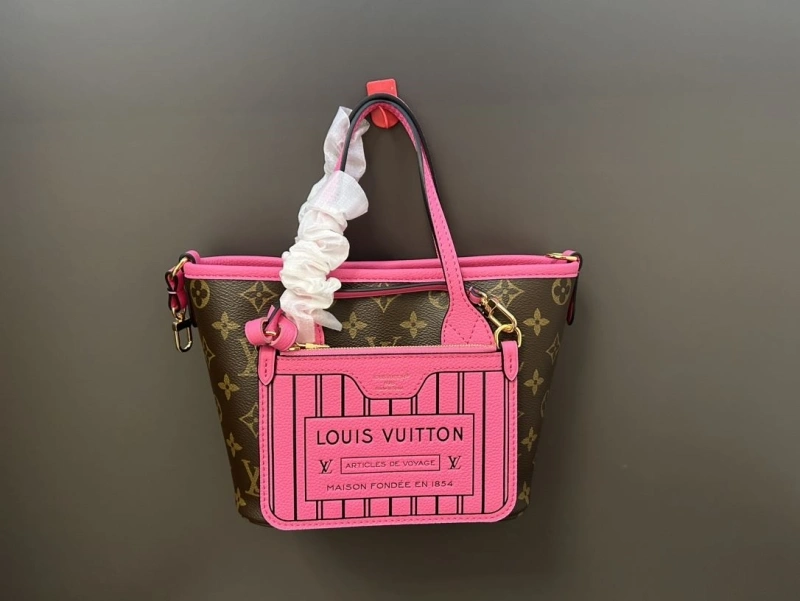 Trendsetting LX Shopping Bags 1990