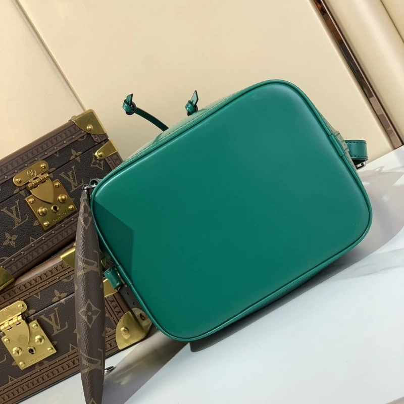 Functional LX Bucket Bags 2111