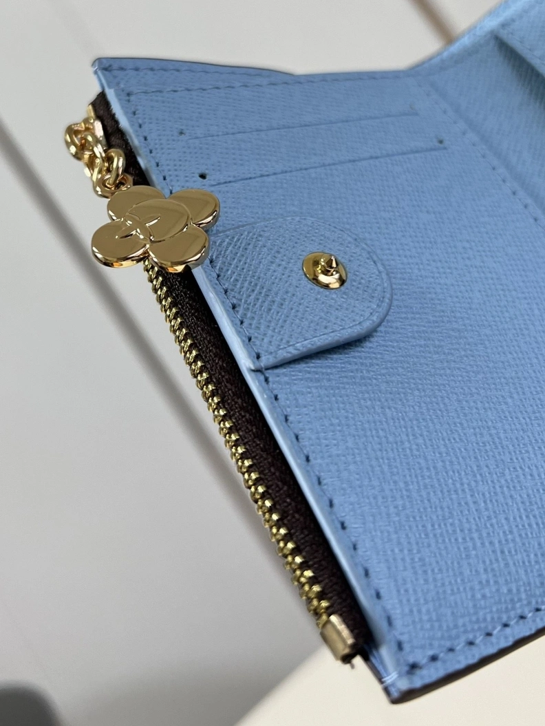 Sleek LX Wallets 172