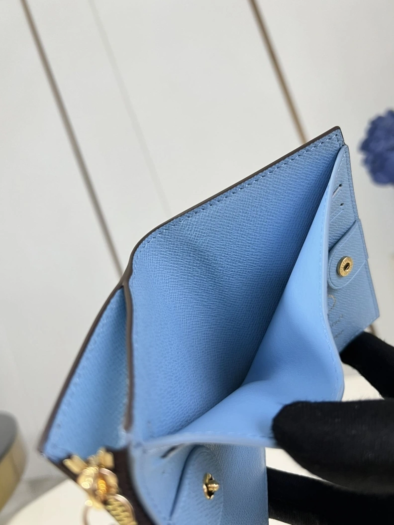 Sleek LX Wallets 172