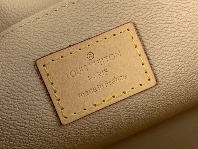 Reliable LX Cosmetic Bags 2033