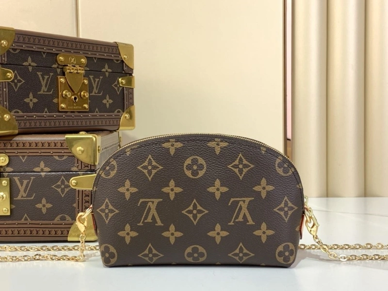 Unique LX Cosmetic Bags 2028