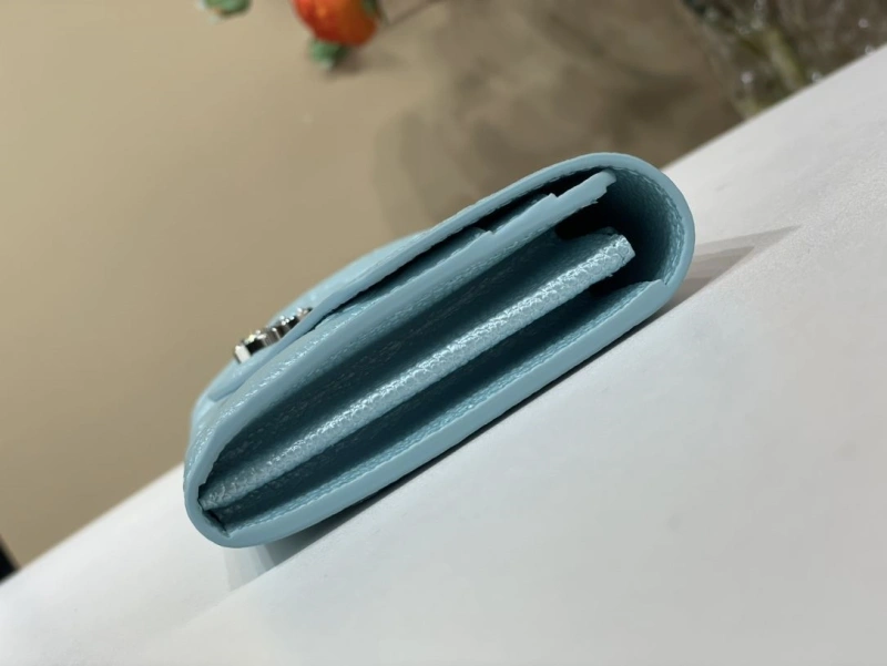 LX Wallets Lightweight 1824