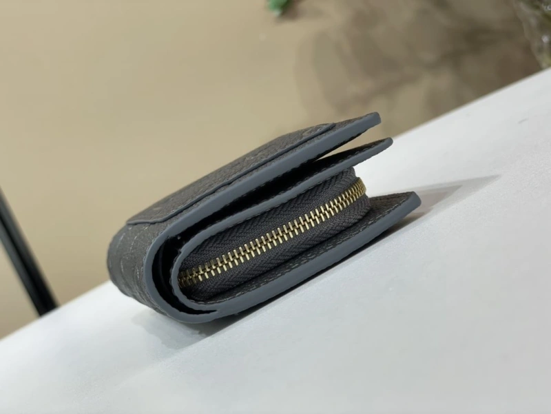 LX Wallets Practical 1823