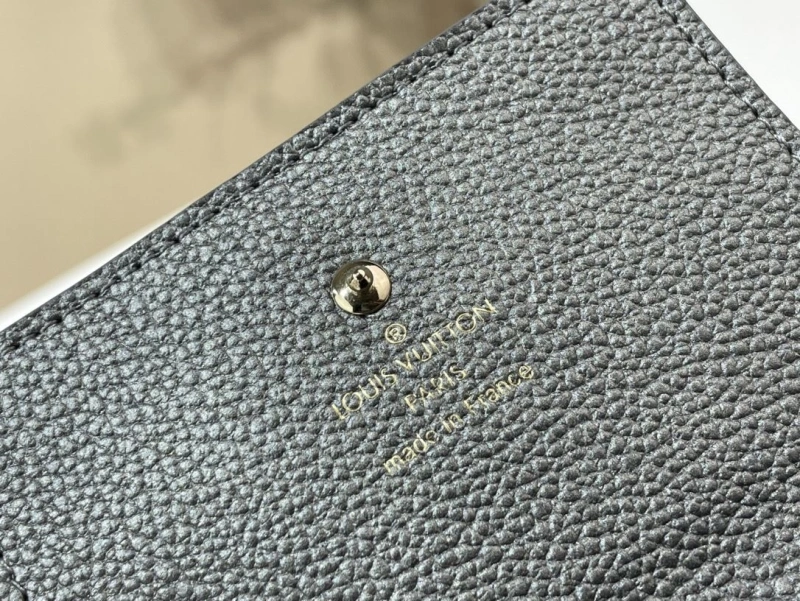 ModernLook LX Wallets 1821