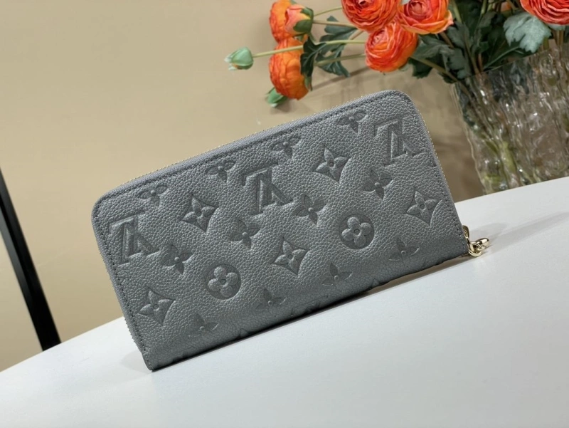 WellDesigned LX Wallets 1831
