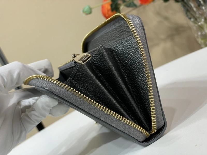 WellDesigned LX Wallets 1831