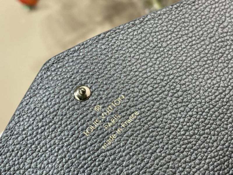 Functional LX Wallets 1830