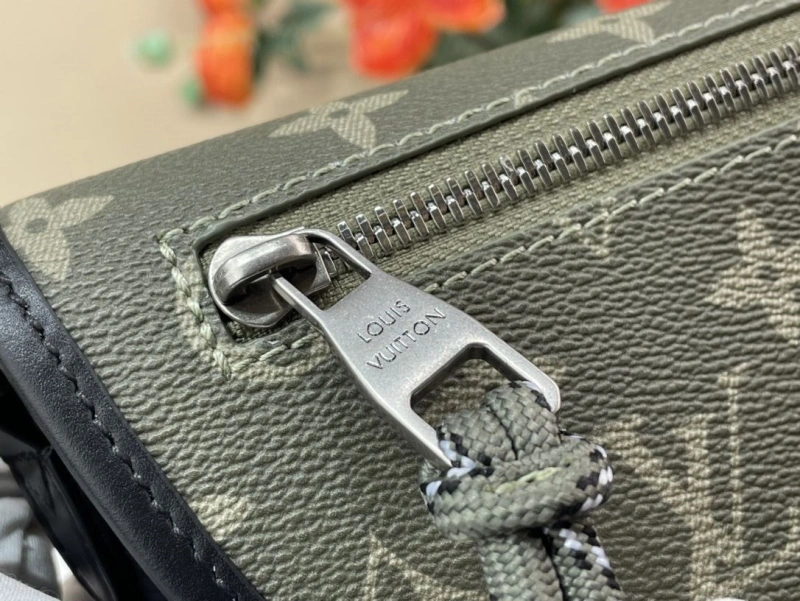 Sleek LX Satchel bags 1985