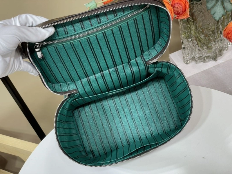 SmartChoice LX Cosmetic Bags 2015